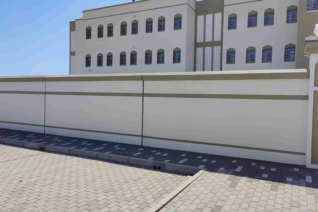 precast-compound-wall.jpg category image